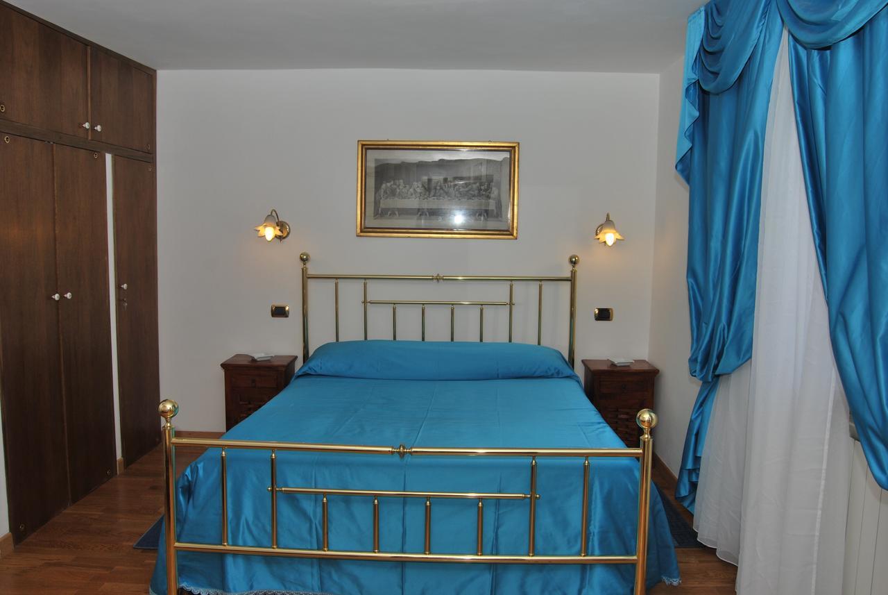 Arzuni B&B Civitella Roveto Bagian luar foto