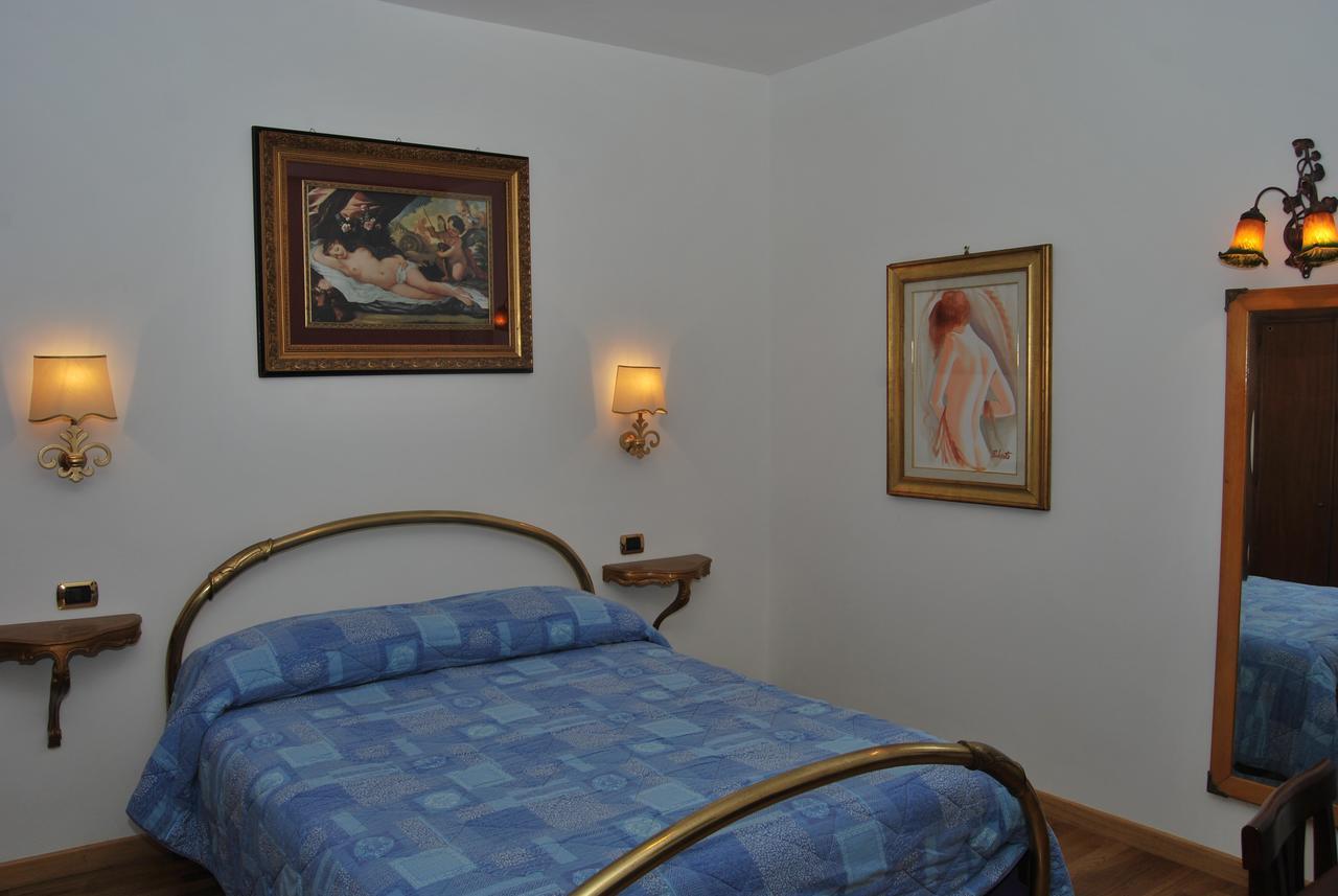 Arzuni B&B Civitella Roveto Bagian luar foto